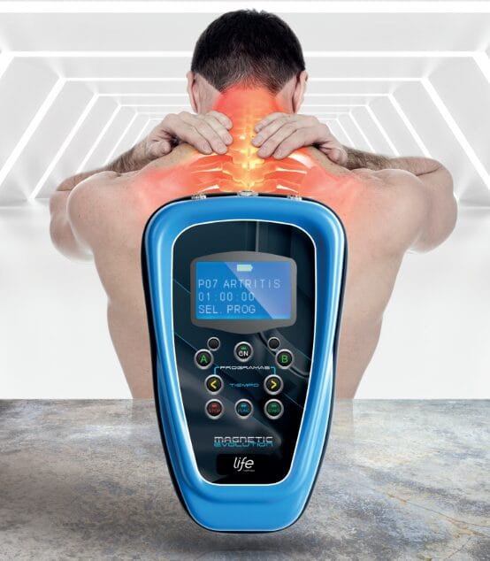 Aparelho de magnetoterapia Life Wellness em destaque para tratamento de dores musculares e articulares na coluna.